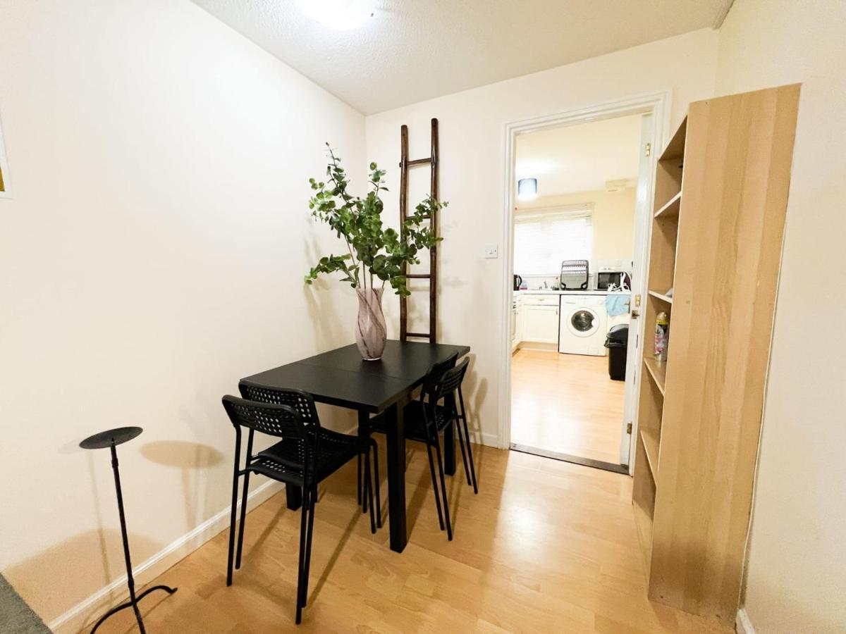 2 Bedroom - River Clyde Home - Parking Глазгоу Екстериор снимка