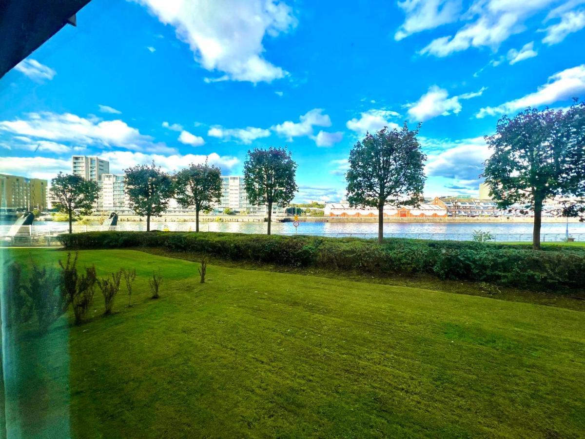 2 Bedroom - River Clyde Home - Parking Глазгоу Екстериор снимка